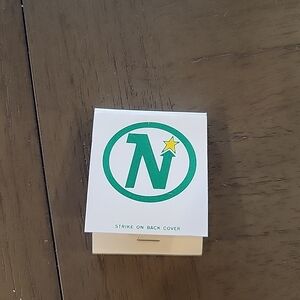 Vintage 1970s-80s MINNESOTA NORTH STARS hockey matchbook UNSTRUCK